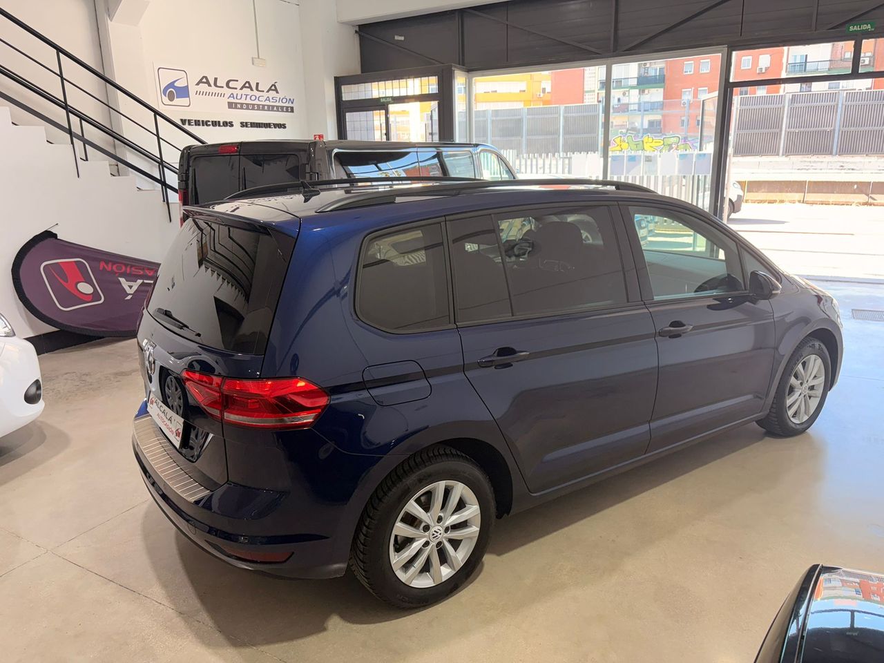 Volkswagen Touran 2.0 TDI HIGHLINE 150CV - Foto 8