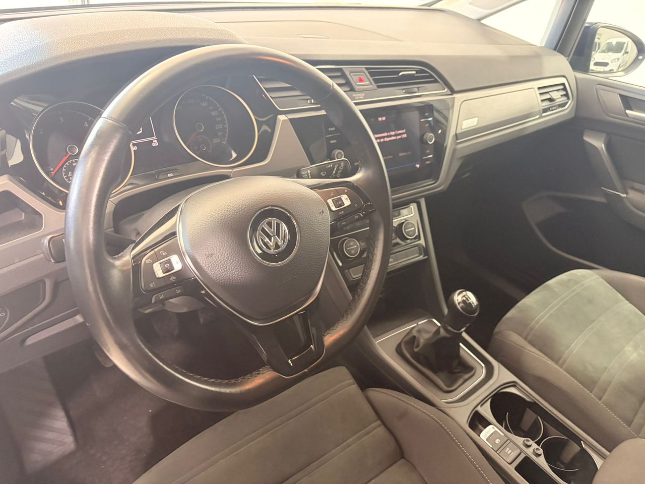 Volkswagen Touran 2.0 TDI HIGHLINE 150CV - Foto 7