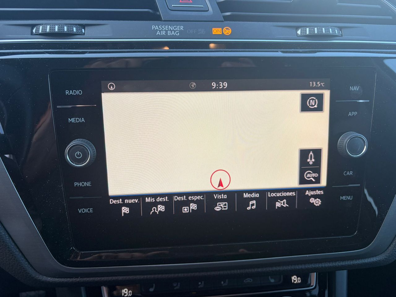 Volkswagen Touran 2.0 TDI HIGHLINE 150CV - Foto 17