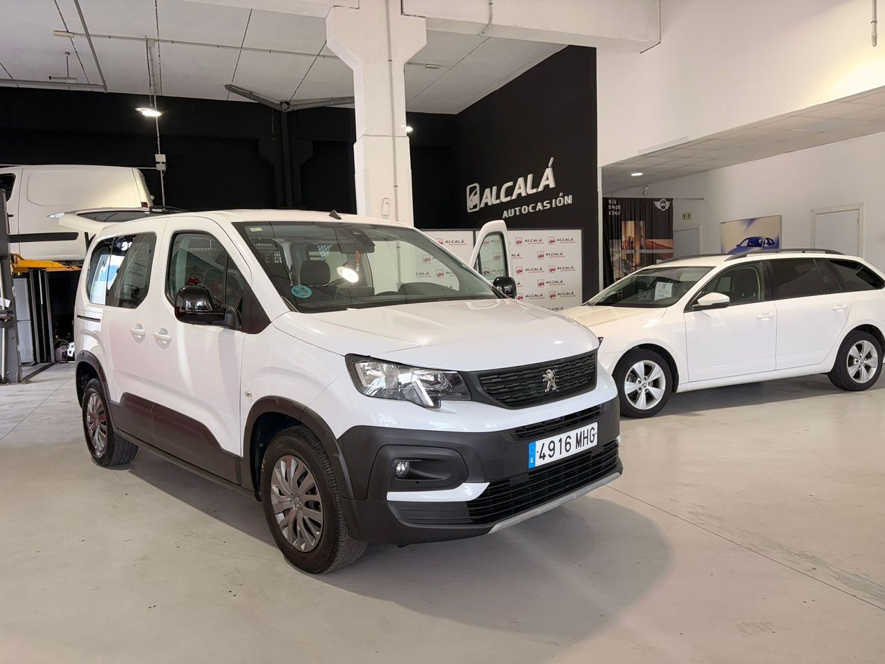 Peugeot Rifter 1.5 BLUEHdi Active Pack Business 100cv - Foto 23