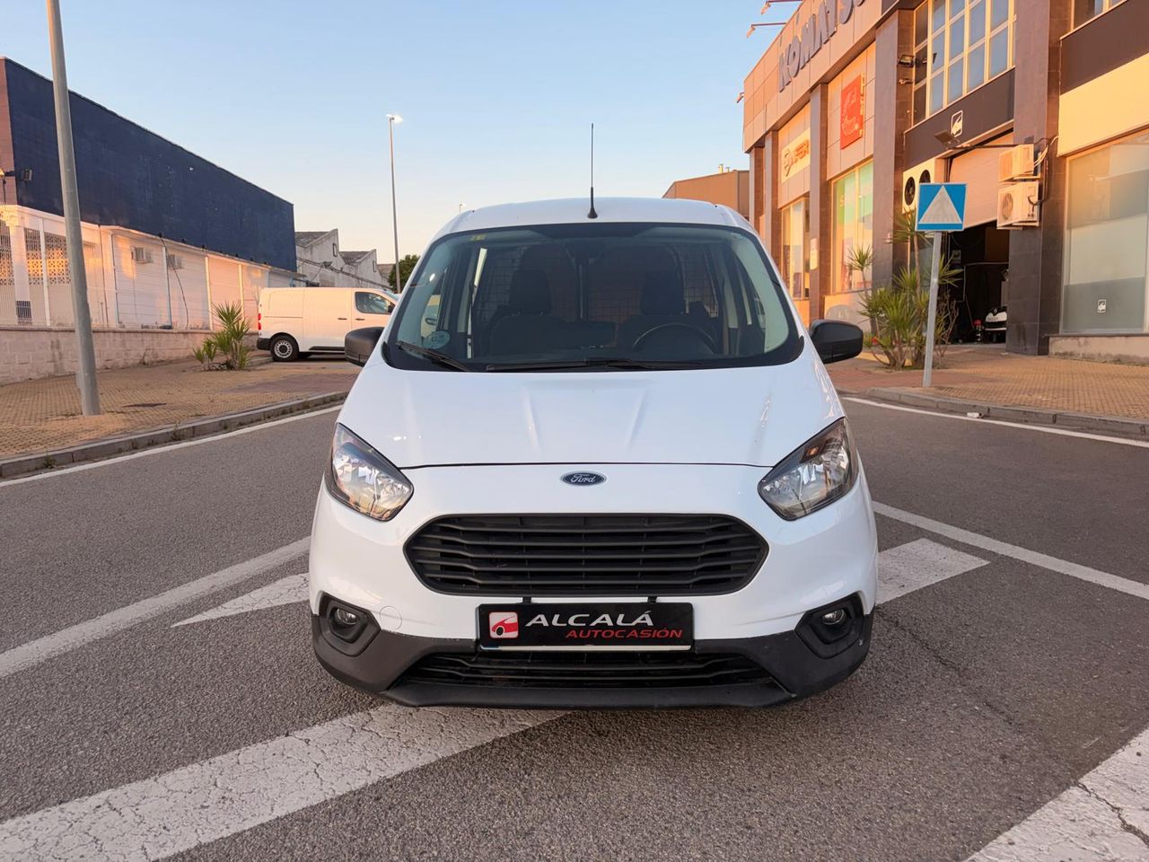 Ford Transit Courier VAN 1.5 TDCI TREND 75CV - Foto 26