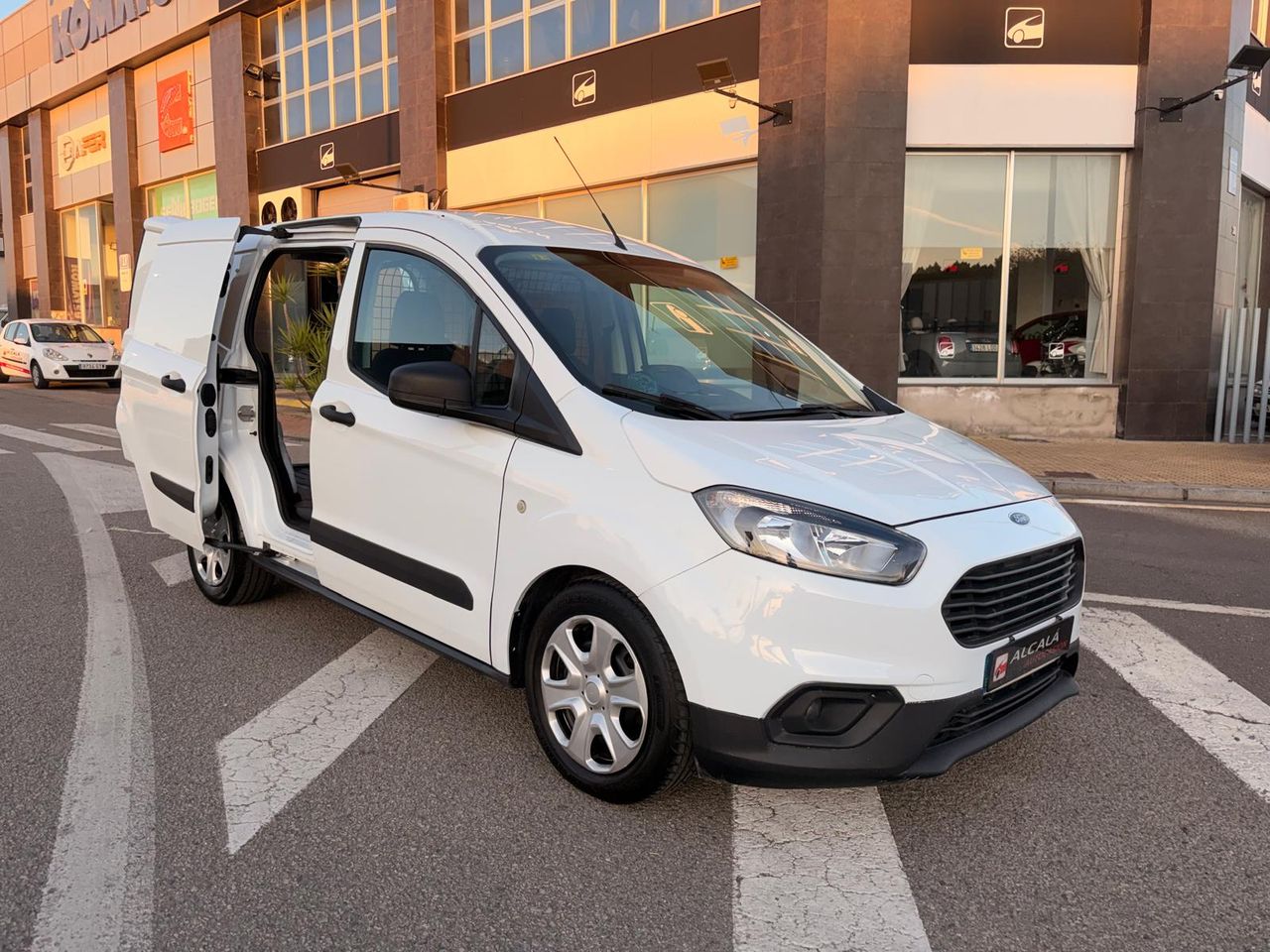 Ford Transit Courier VAN 1.5 TDCI TREND 75CV - Foto 34