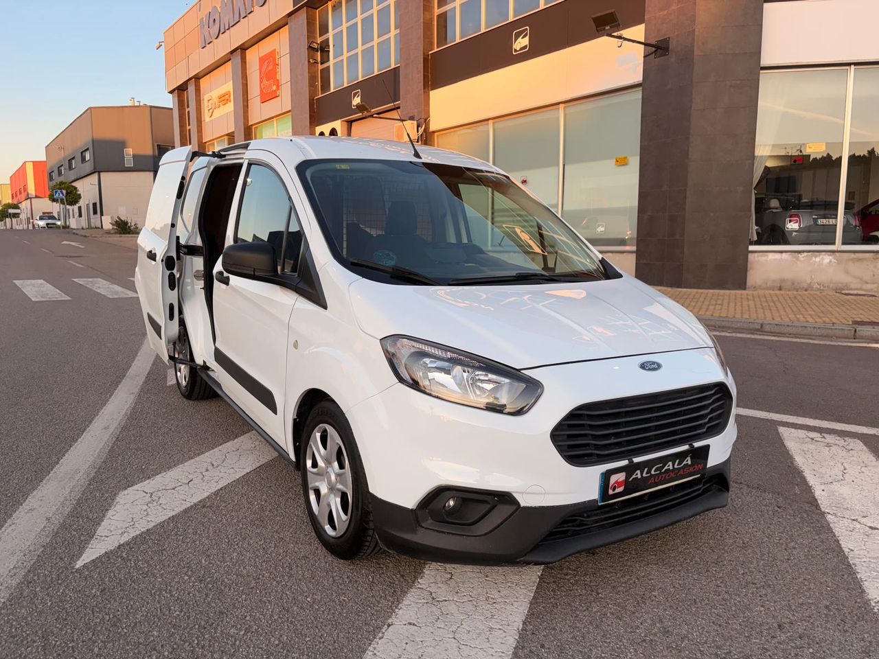 Ford Transit Courier VAN 1.5 TDCI TREND 75CV - Foto 30