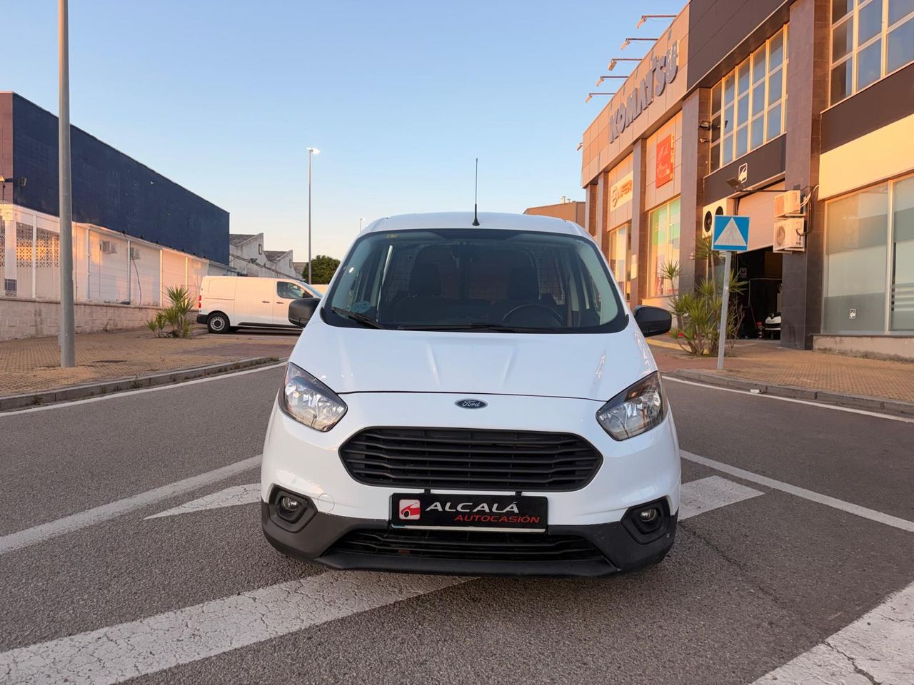 Ford Transit Courier VAN 1.5 TDCI TREND 75CV - Foto 27