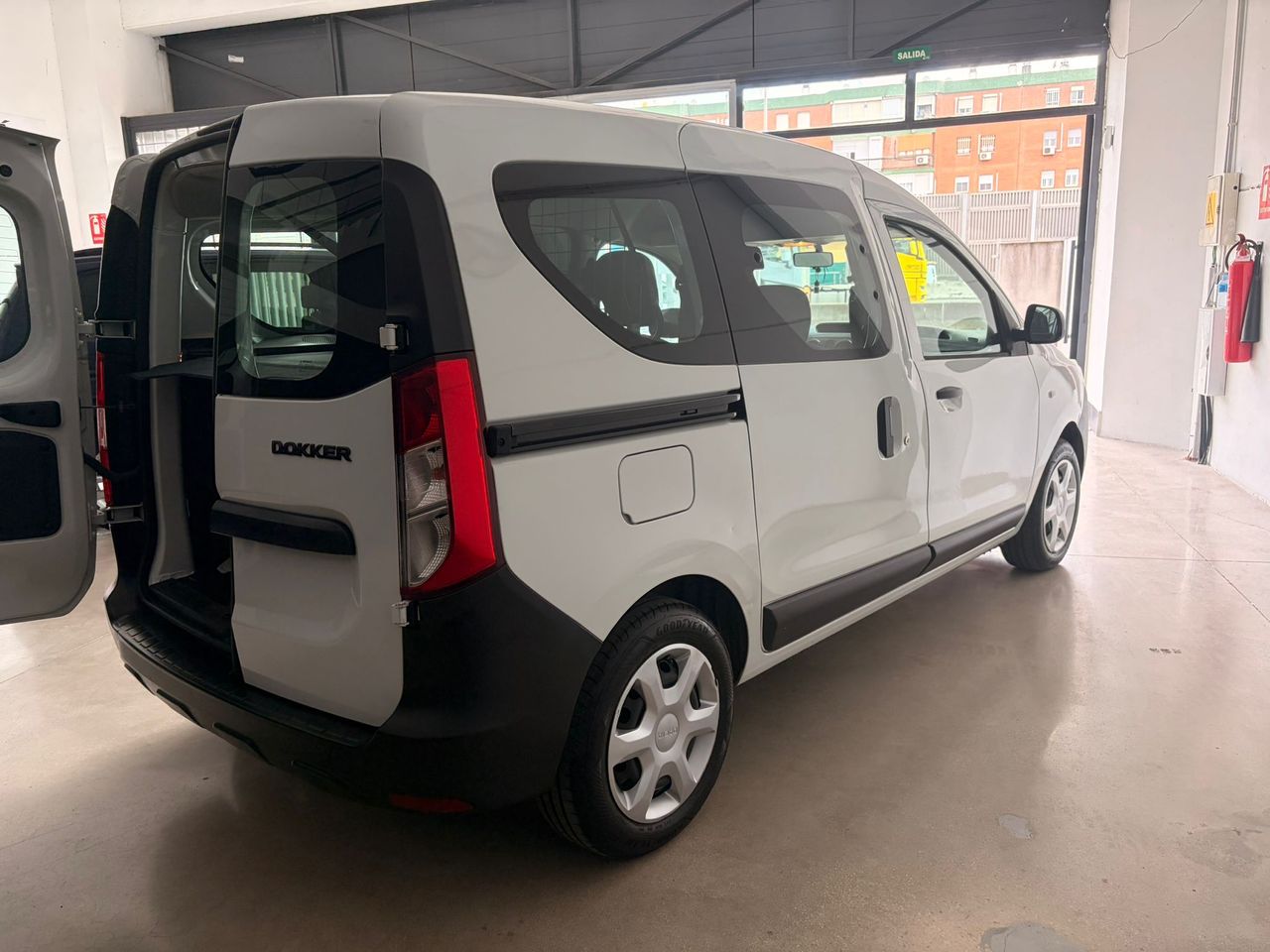 Dacia Dokker Essential 1.6 80 kW (110 CV) ECO-G - Foto 19