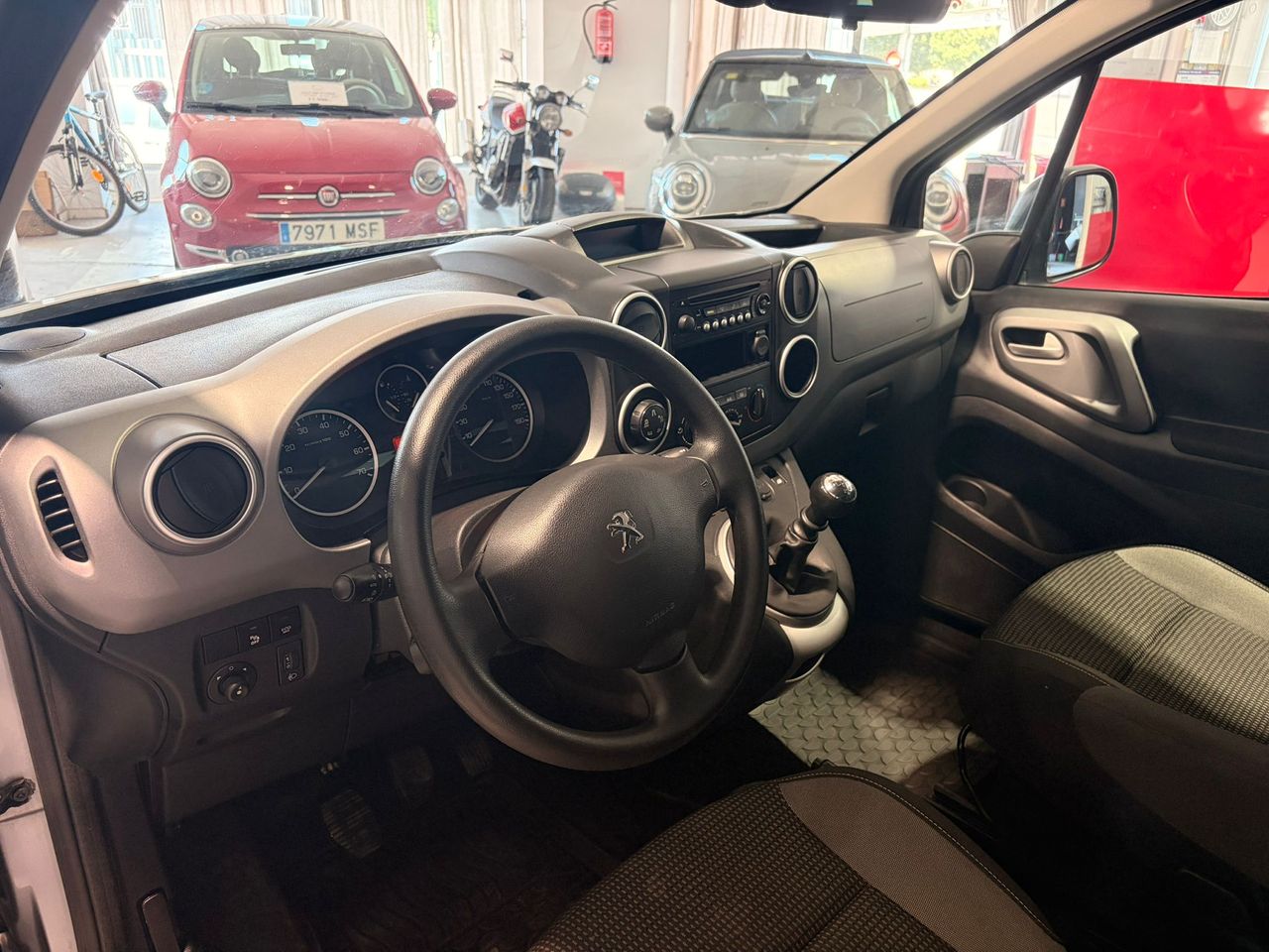 Peugeot Partner TEPEE 1.6 BLUEHDI 120CV - Foto 24