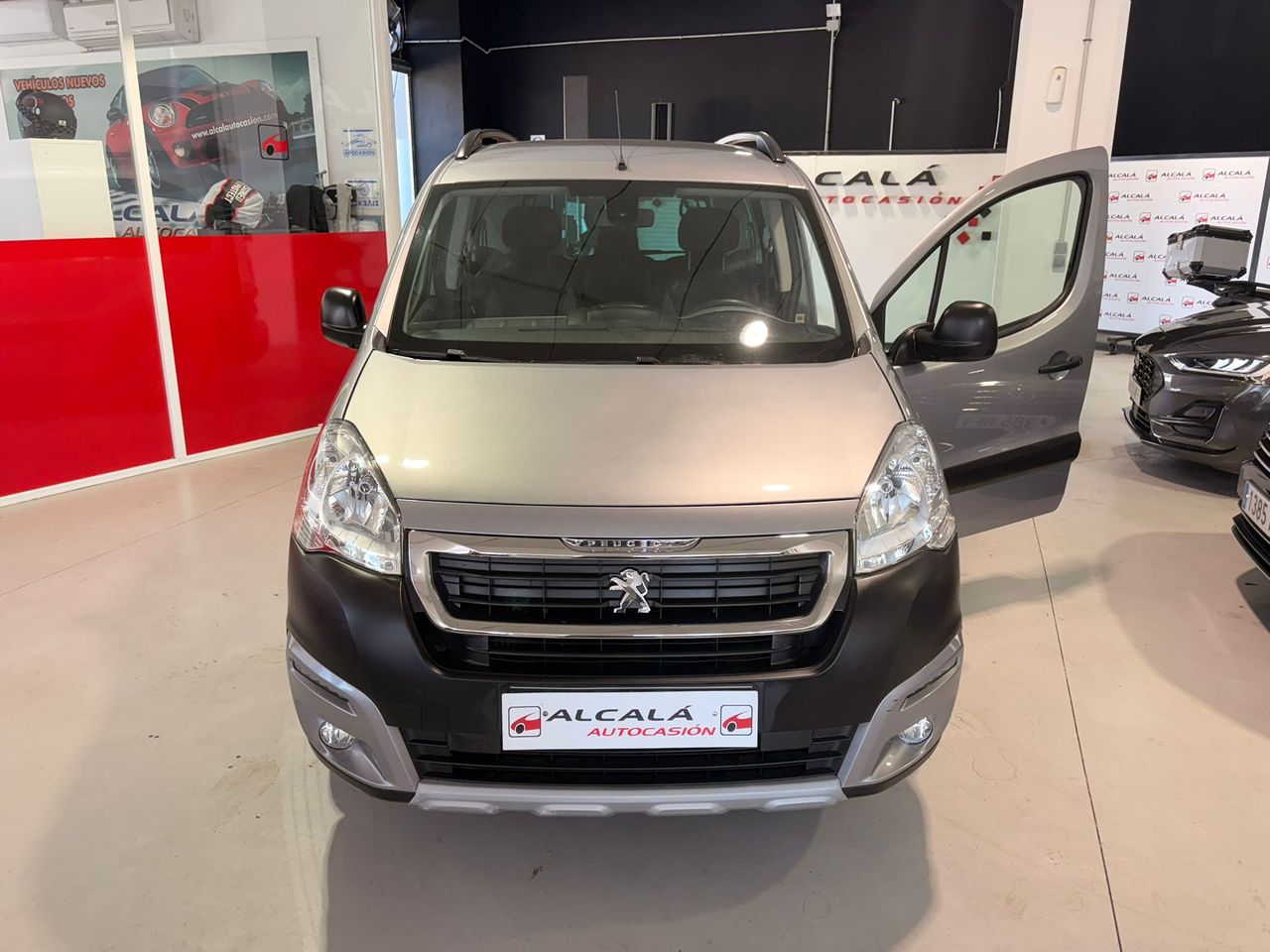 Peugeot Partner TEPEE 1.6 BLUEHDI 120CV - Foto 23