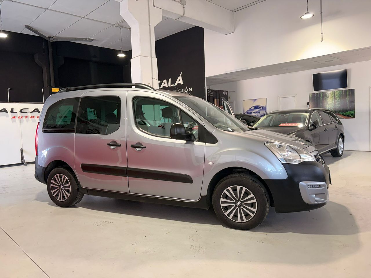 Peugeot Partner TEPEE 1.6 BLUEHDI 120CV - Foto 14