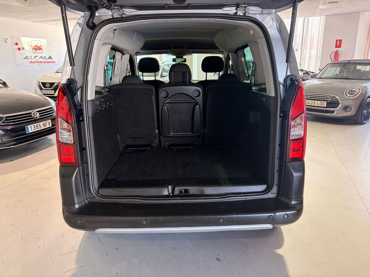 Peugeot Partner TEPEE 1.6 BLUEHDI 120CV - Foto 13