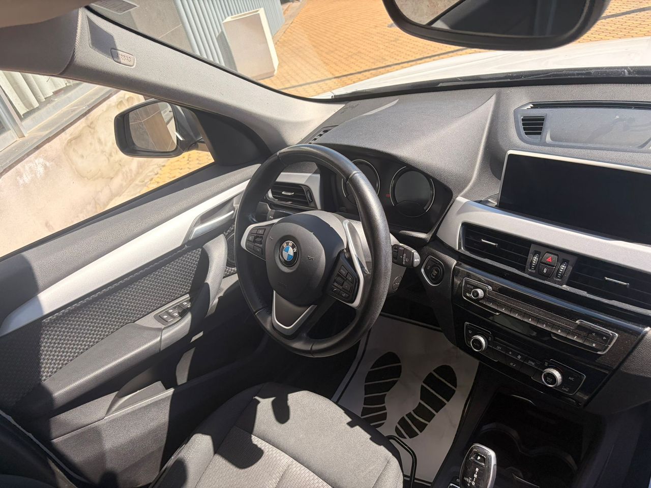 BMW X1 sDrive 16d Auto. Business - Foto 20