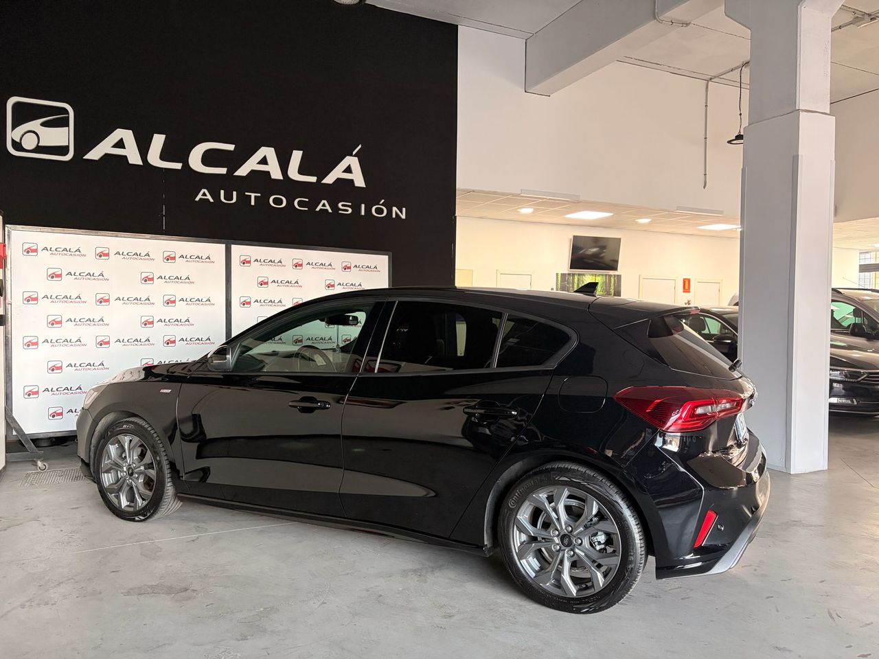 Ford Focus Berlina ST-Line X 1.0 EcoBoost MHEV 92 kW (125 CV) - Foto 66