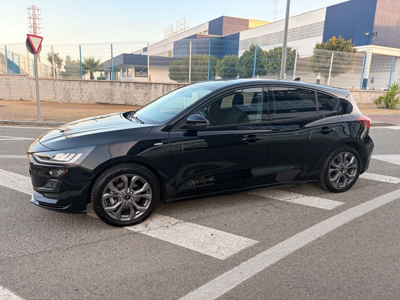 Ford Focus Berlina ST-Line X 1.0 EcoBoost MHEV 92 kW (125 CV) - Foto 48