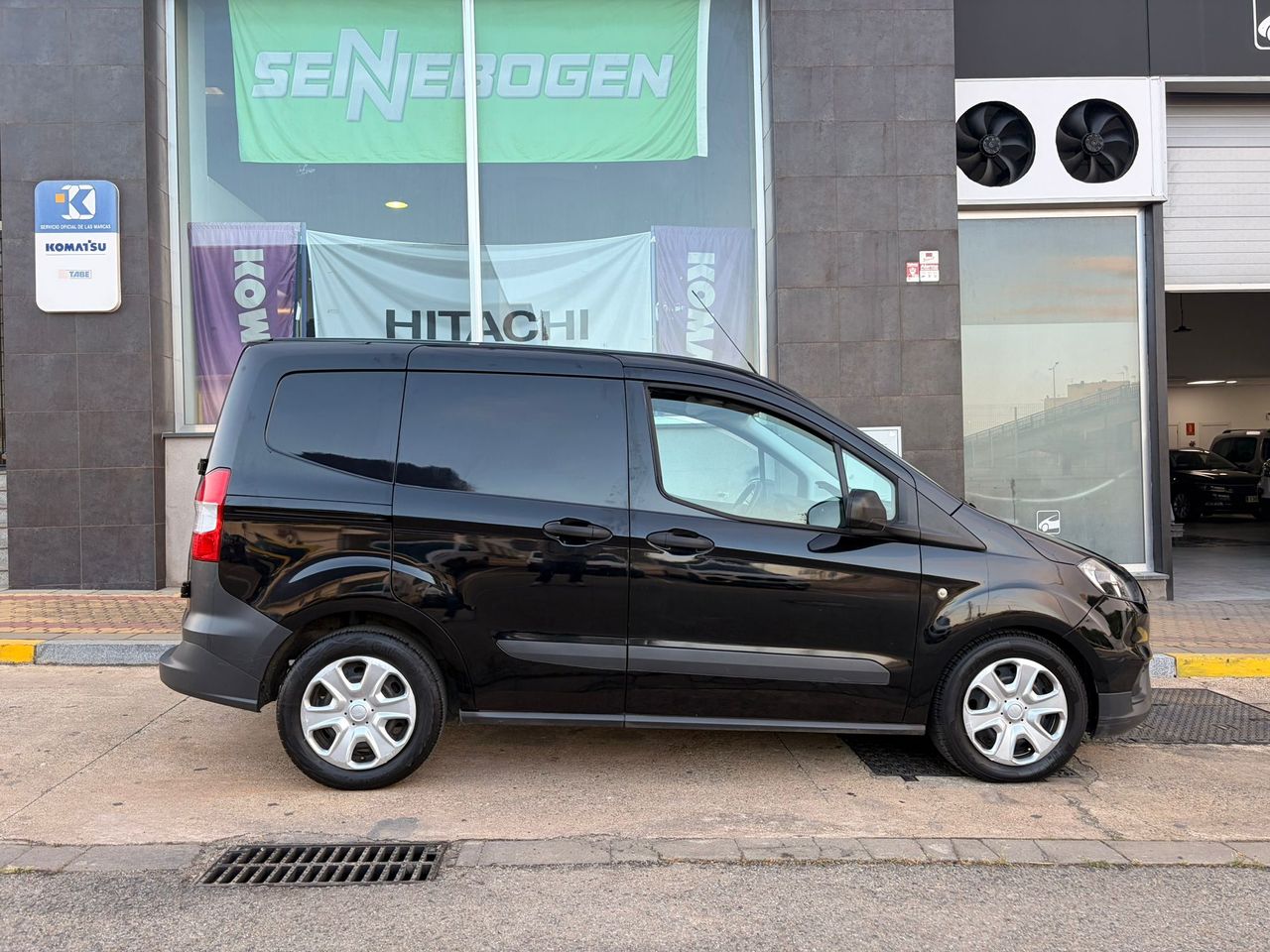 Ford Transit Courier VAN 1.5 TDCI TREND 100CV - Foto 12