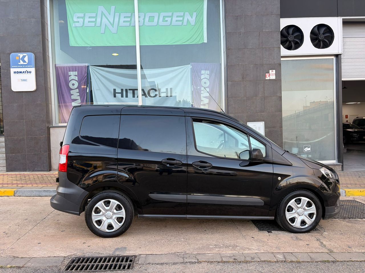 Ford Transit Courier VAN 1.5 TDCI TREND 100CV - Foto 19