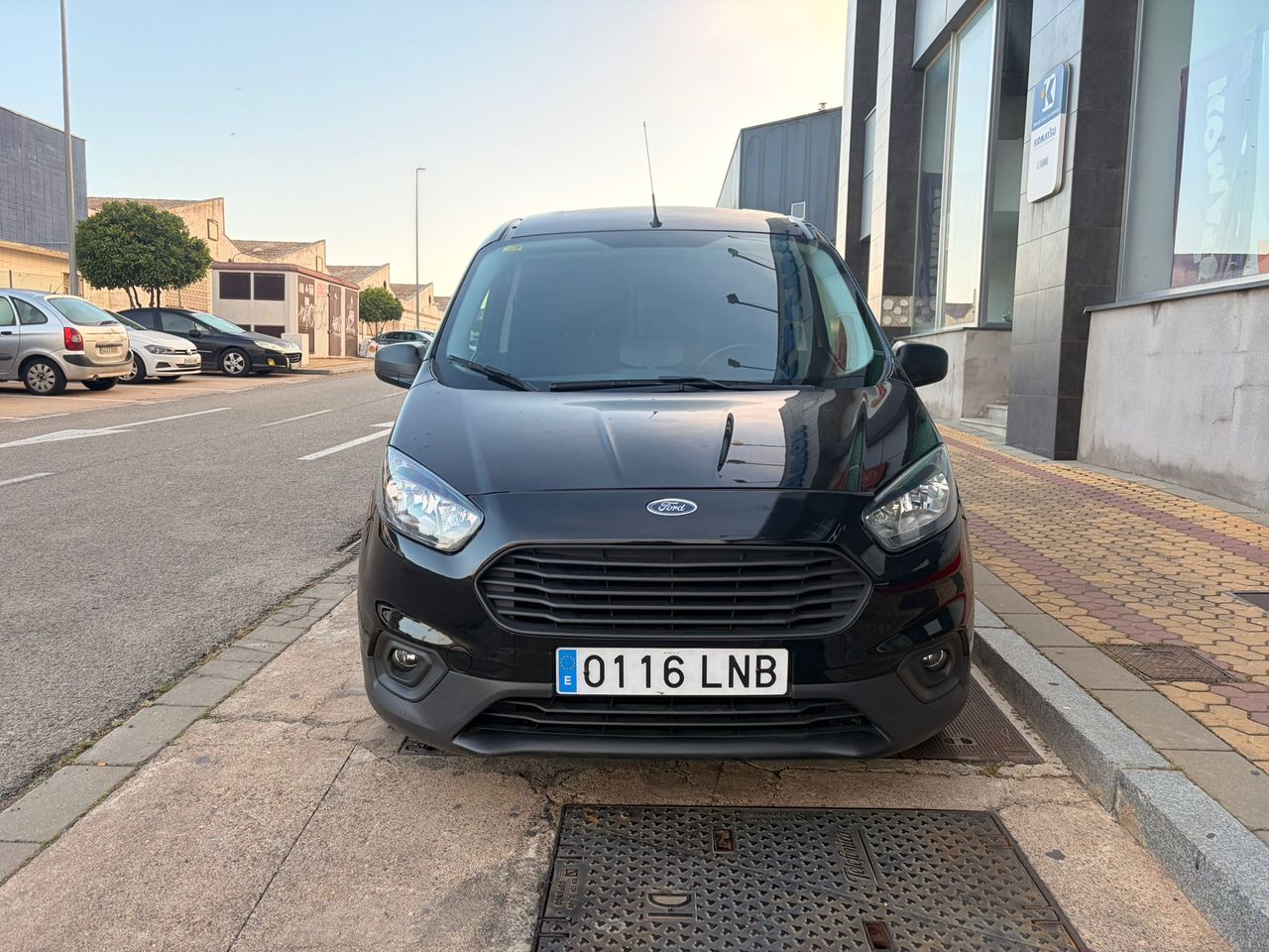 Ford Transit Courier VAN 1.5 TDCI TREND 100CV - Foto 18