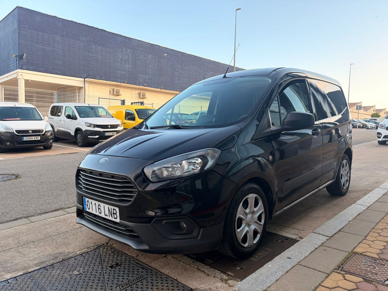 Ford Transit Courier VAN 1.5 TDCI TREND 100CV - Foto 20