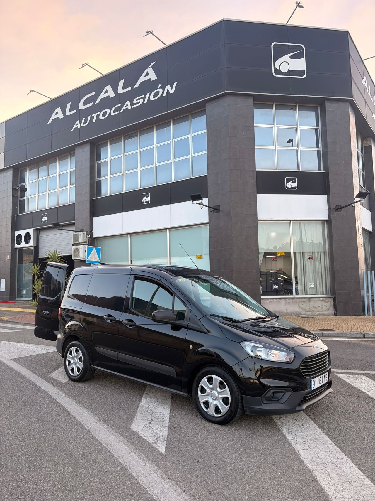 Ford Transit Courier VAN 1.5 TDCI TREND 100CV - Foto 38