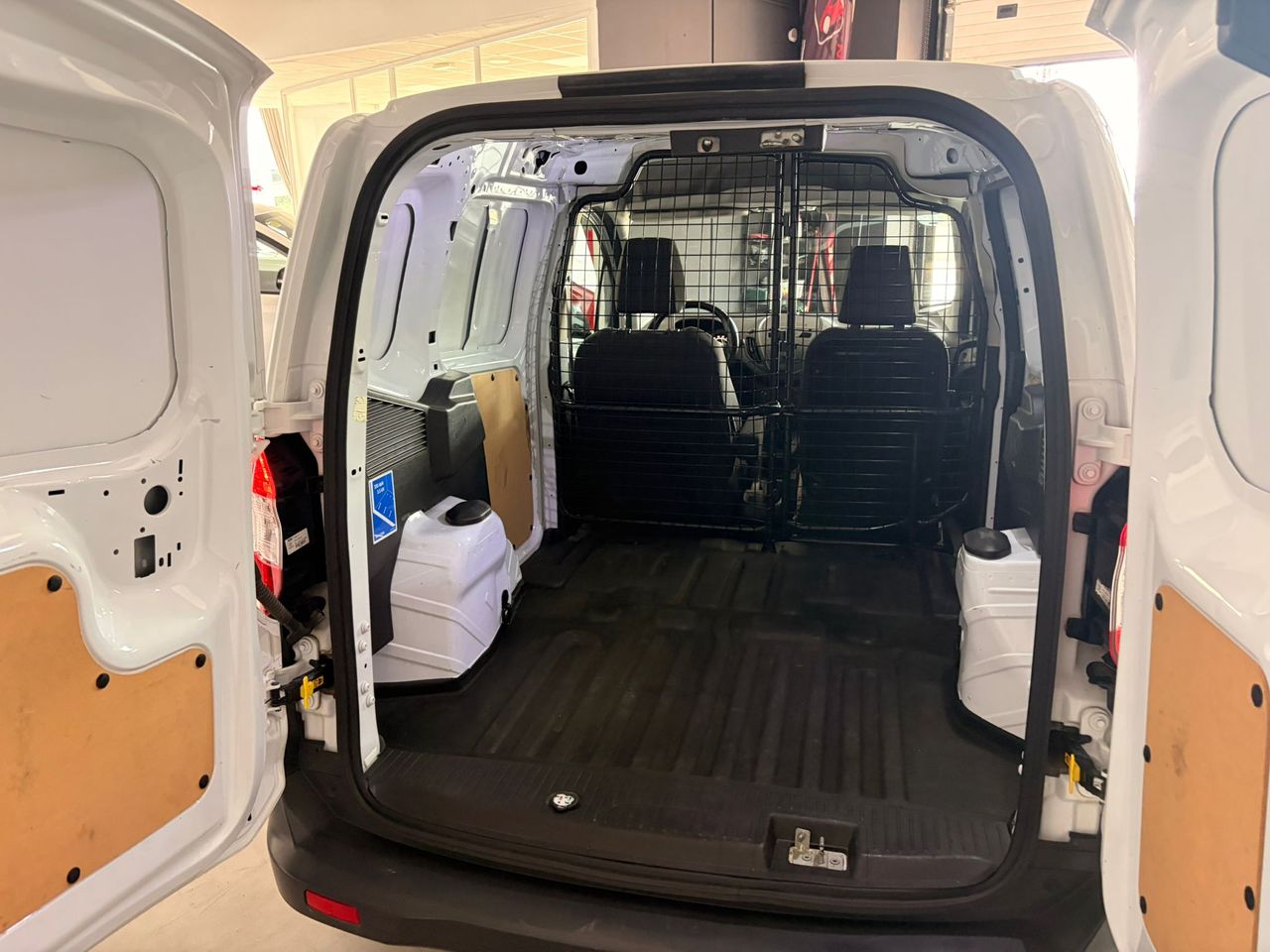 Ford Transit Courier VAN 1.5 TDCI TREND 75CV - Foto 33