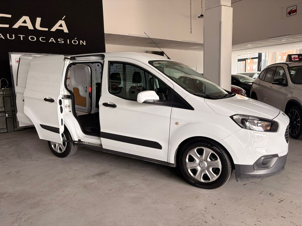 Ford Transit Courier VAN 1.5 TDCI TREND 75CV - Foto 21