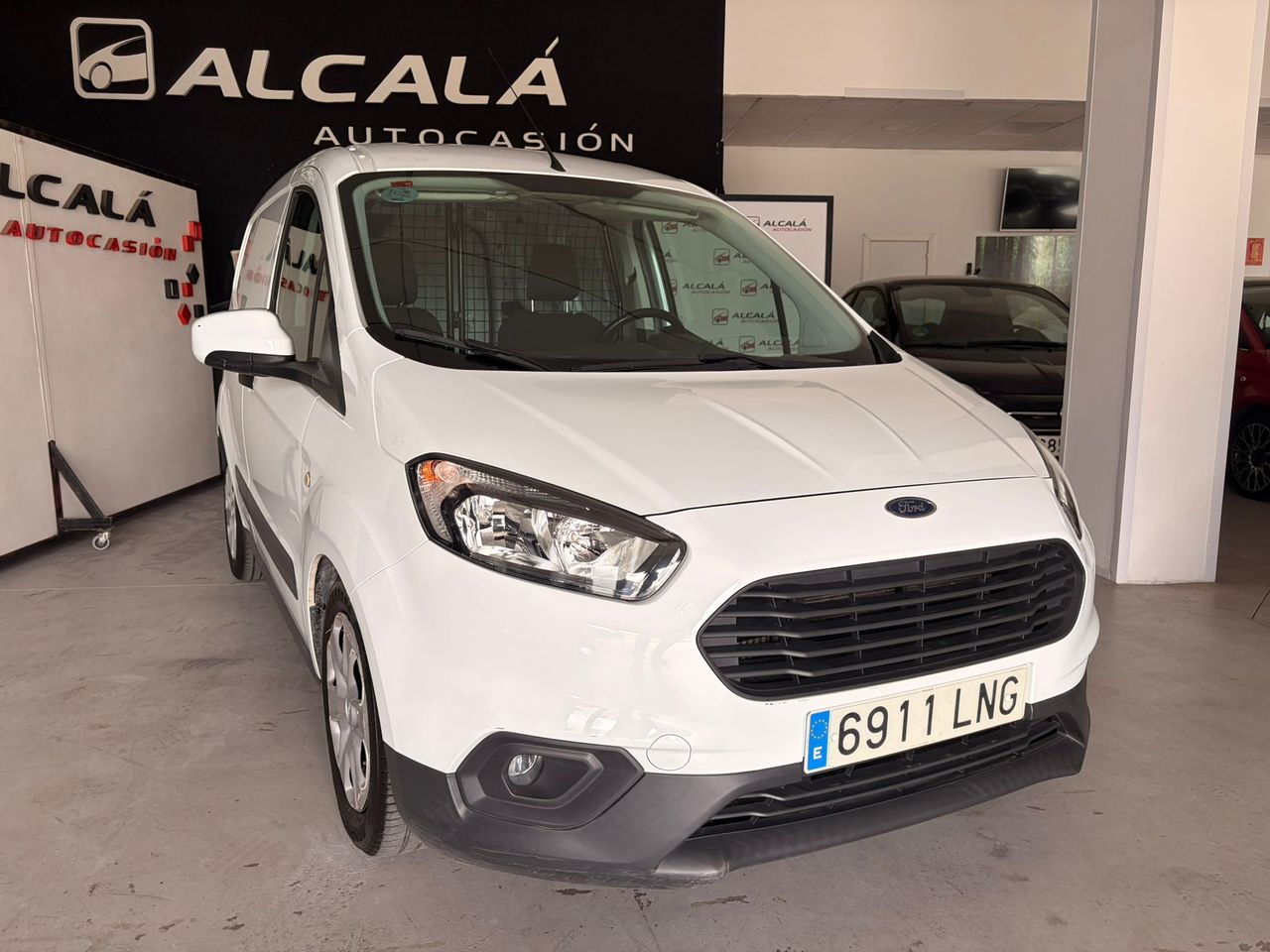 Ford Transit Courier VAN 1.5 TDCI TREND 75CV - Foto 25