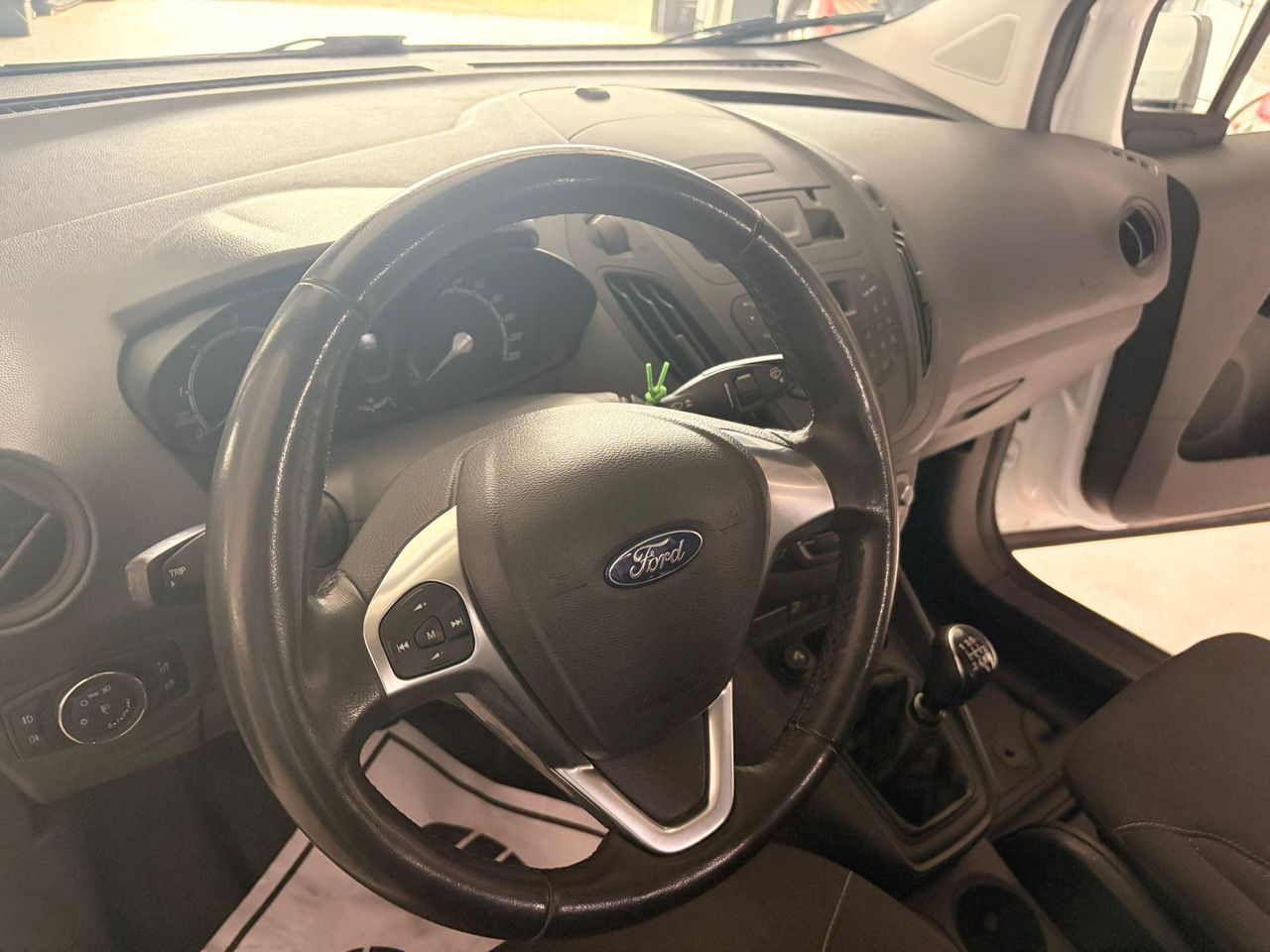 Ford Transit Courier VAN 1.5 TDCI TREND 75CV - Foto 20