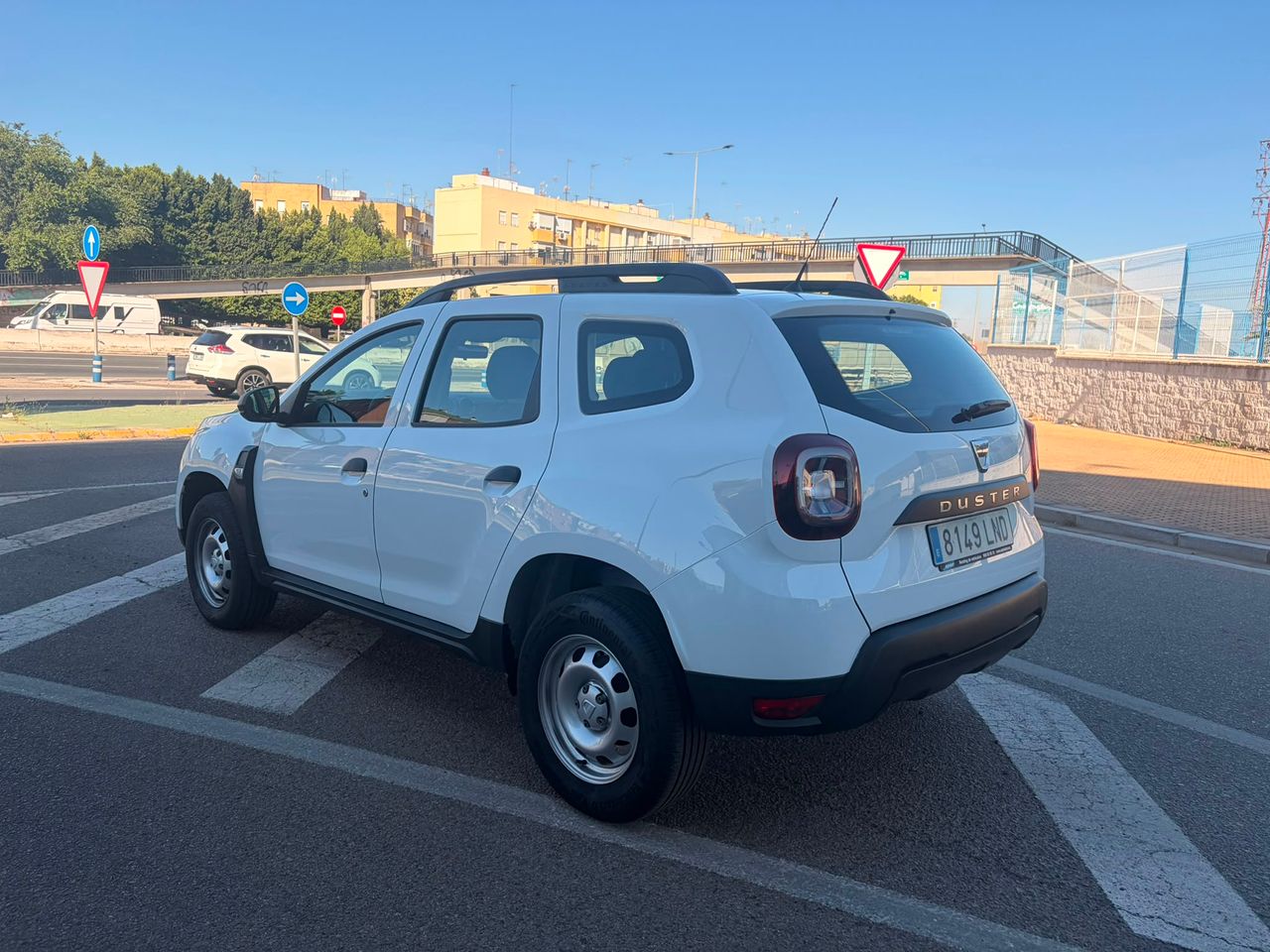 Dacia Duster Essential TCe 1.0 74 kW (100 CV) ECO-G 4x2 - Foto 19