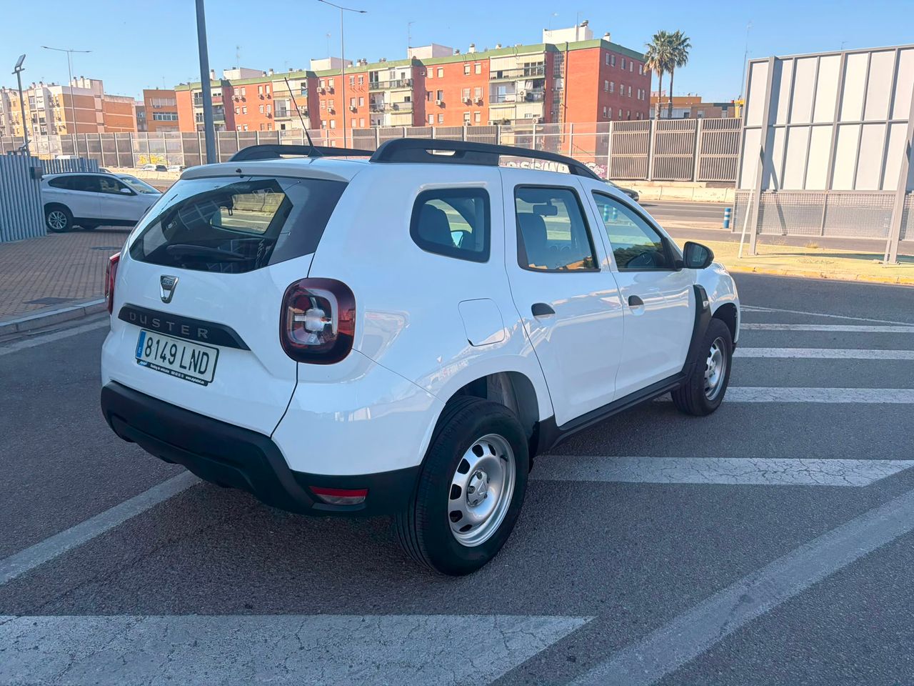 Dacia Duster Essential TCe 1.0 74 kW (100 CV) ECO-G 4x2 - Foto 17