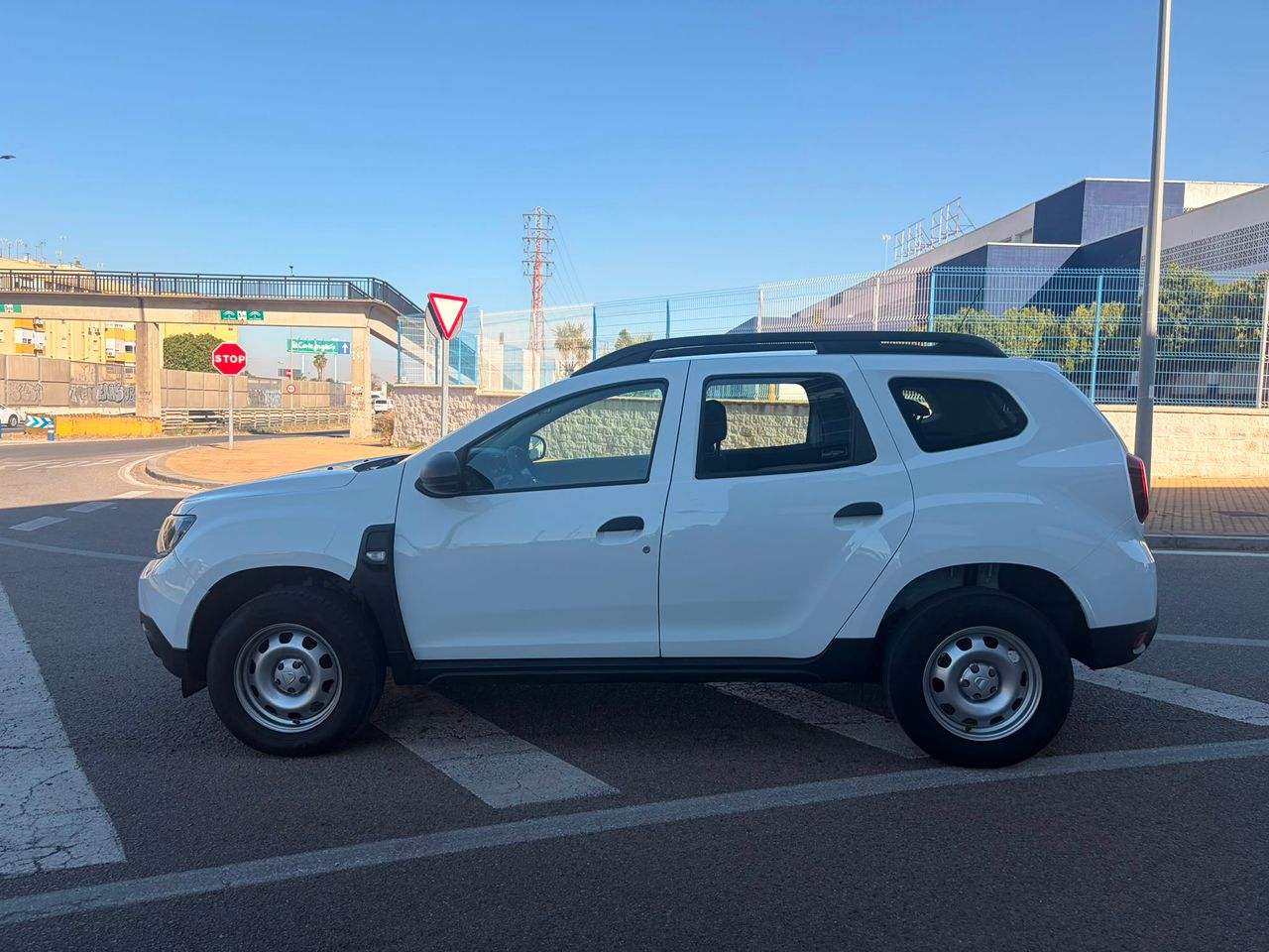 Dacia Duster Essential TCe 1.0 74 kW (100 CV) ECO-G 4x2 - Foto 6
