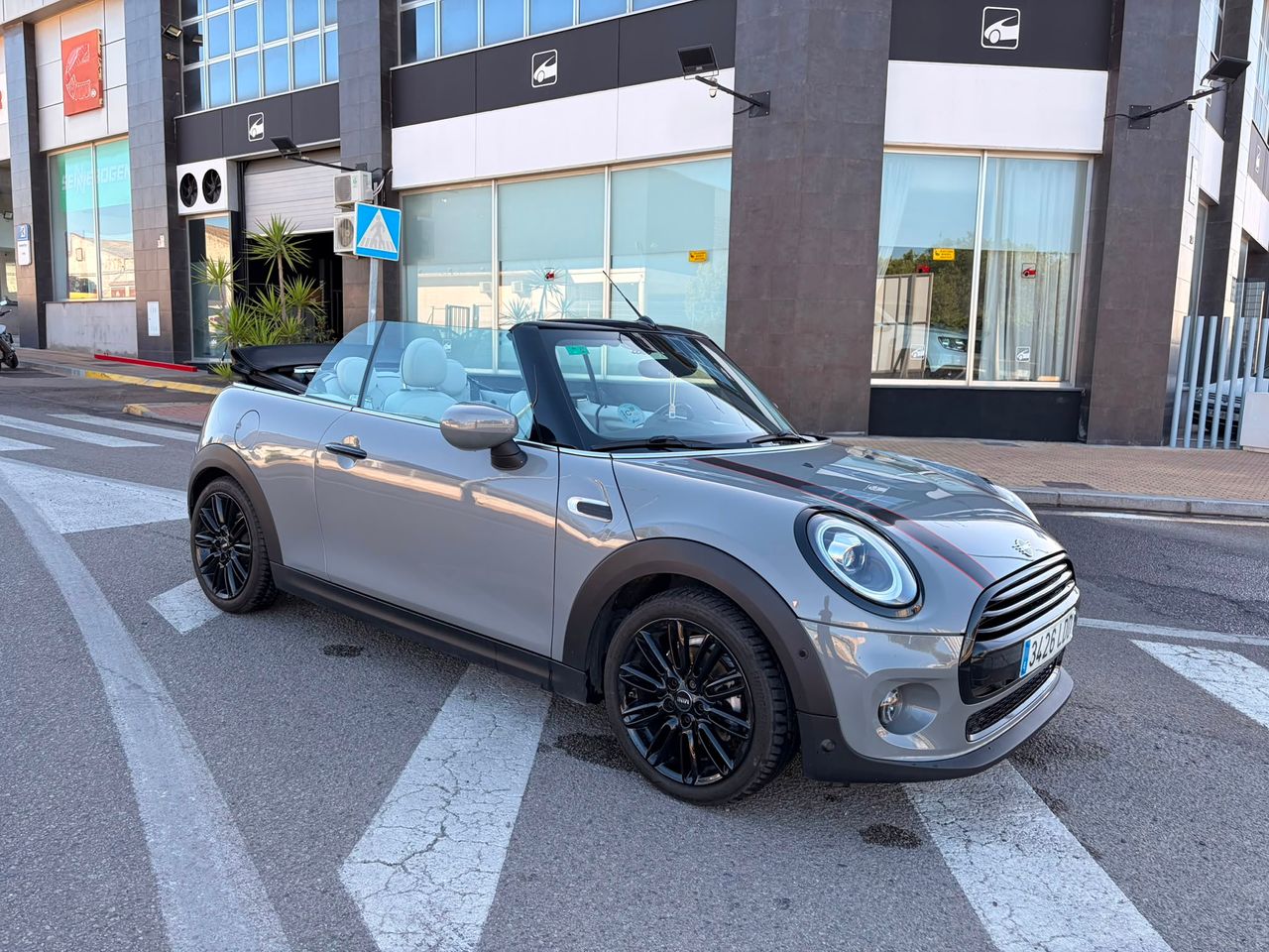 MINI MINI Cooper Cabrio Aut. - Foto 18