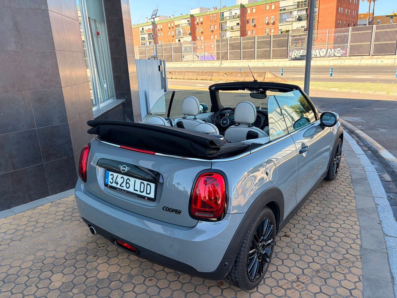 MINI MINI Cooper Cabrio Aut. - Foto 17