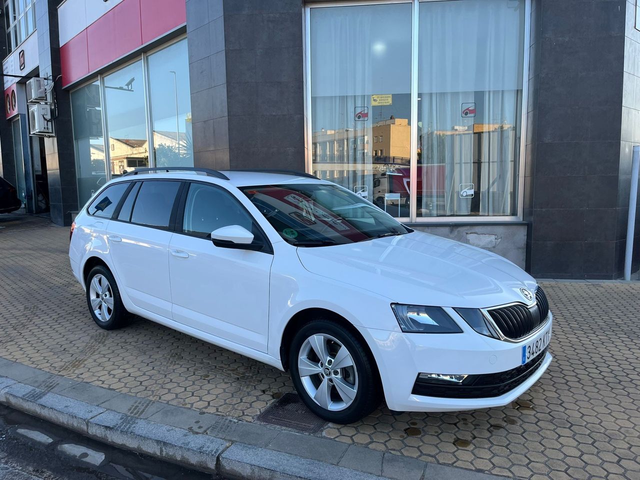 Skoda Octavia Octavia Combi 1.0 TSI 85 kW - Foto 45