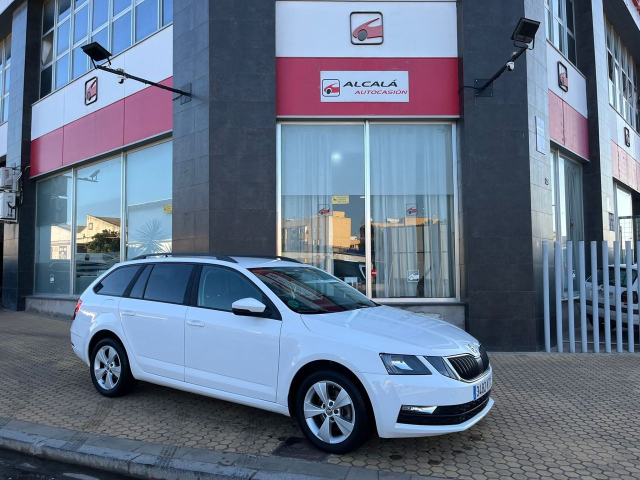 Skoda Octavia Octavia Combi 1.0 TSI 85 kW - Foto 28