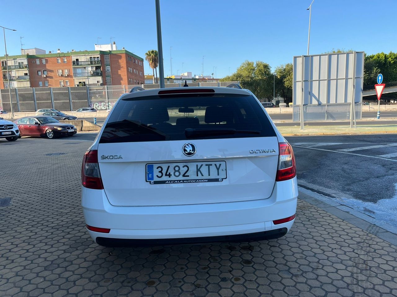 Skoda Octavia Octavia Combi 1.0 TSI 85 kW - Foto 37