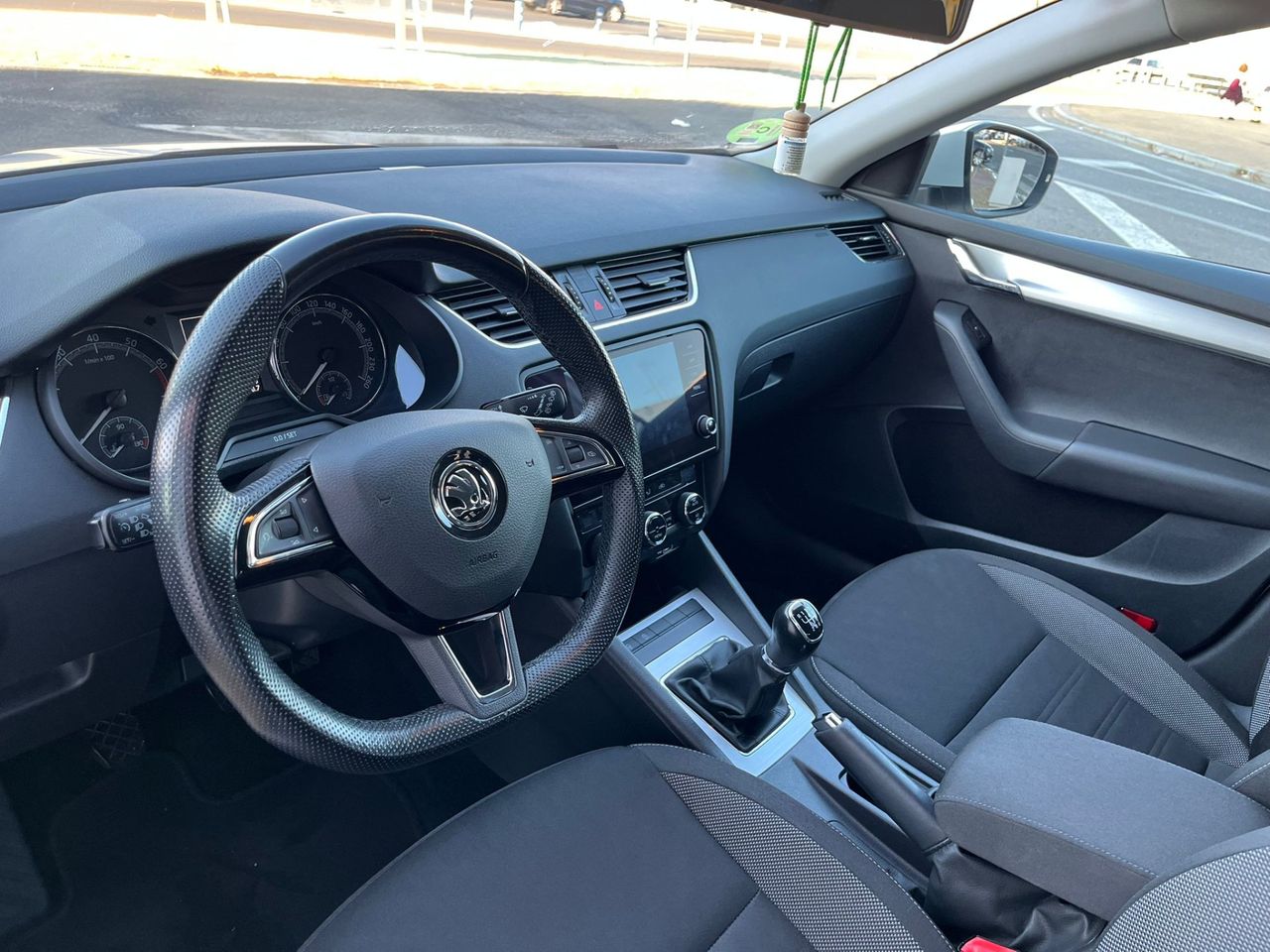 Skoda Octavia Octavia Combi 1.0 TSI 85 kW - Foto 51