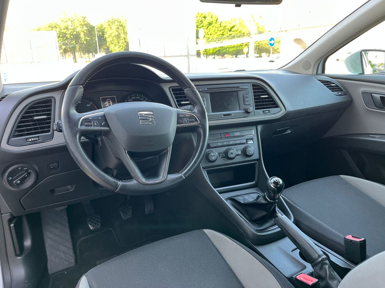 Seat Leon 1.6 TDI CR 90 CV Reference - Foto 13