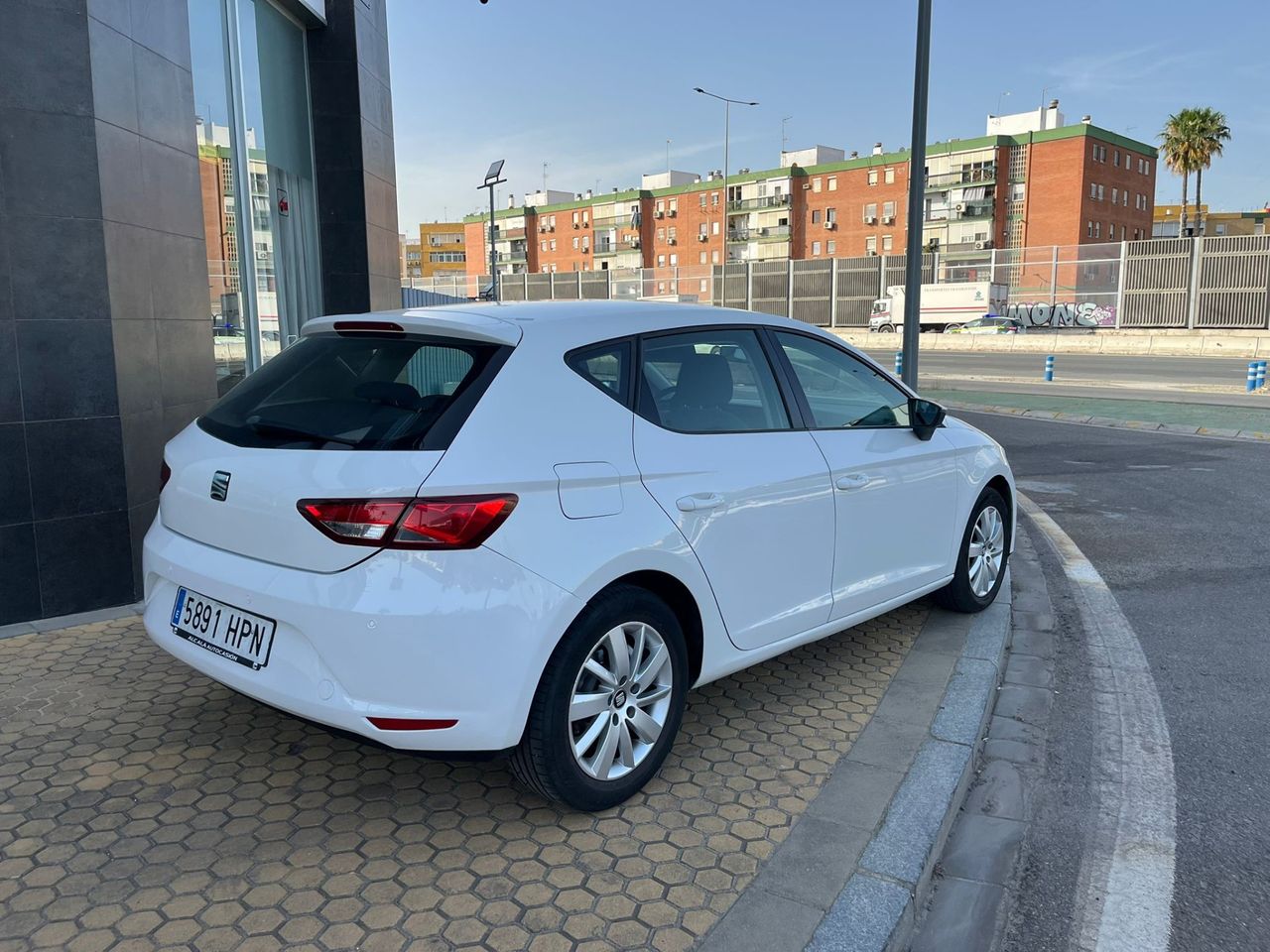Seat Leon 1.6 TDI CR 90 CV Reference - Foto 16