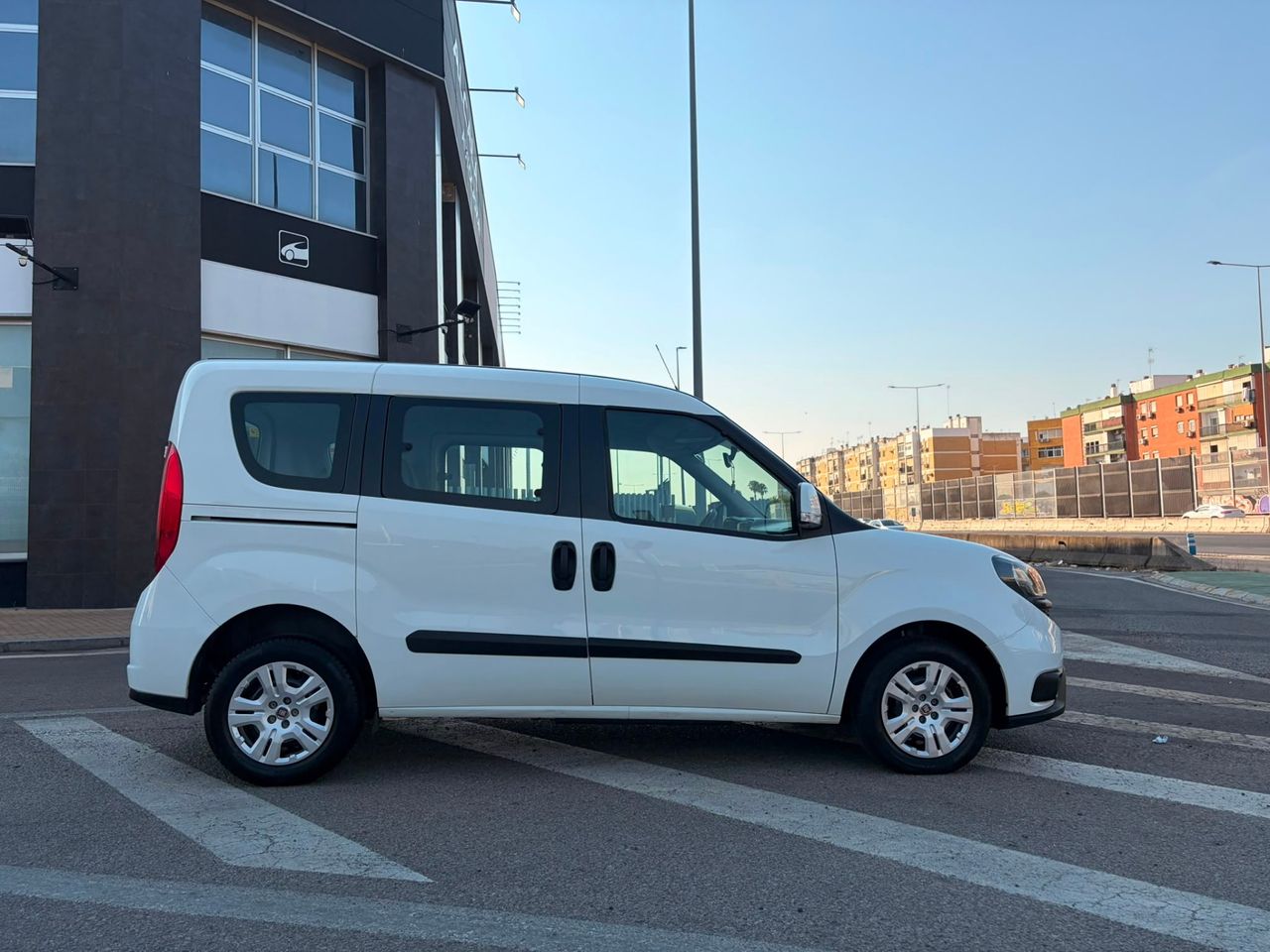 Fiat Doblò Combi SX 1.6 Mjet 105 - Foto 22