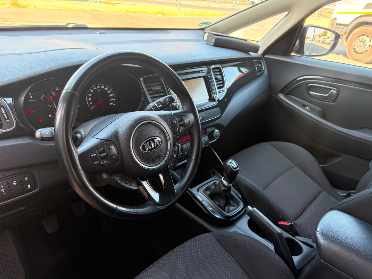 Kia Carens 1.7 CRDi VGT 115 CV Drive Eco-Dynamics 7 plazas - Foto 6