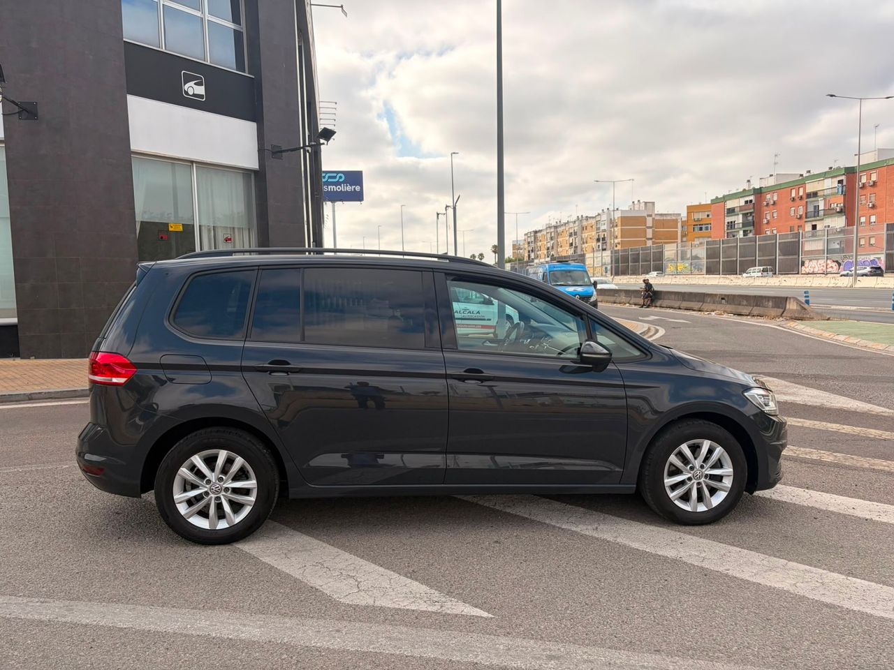 Volkswagen Touran Sport 2.0 TDI 110 kW - Foto 22