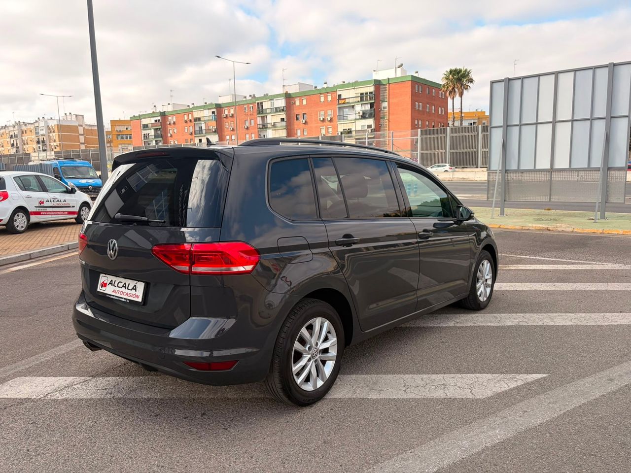 Volkswagen Touran Sport 2.0 TDI 110 kW - Foto 26