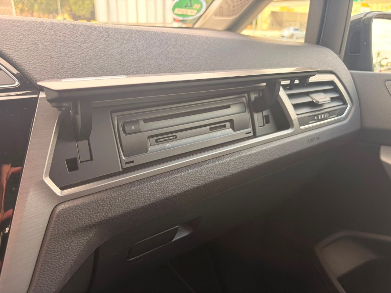 Volkswagen Touran Sport 2.0 TDI 110 kW - Foto 39