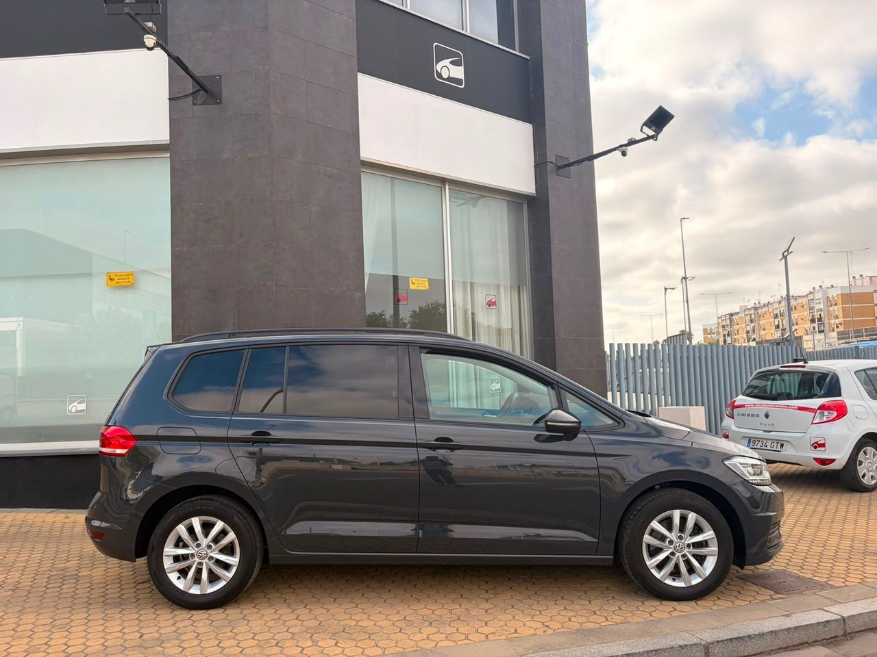 Volkswagen Touran Sport 2.0 TDI 110 kW - Foto 54
