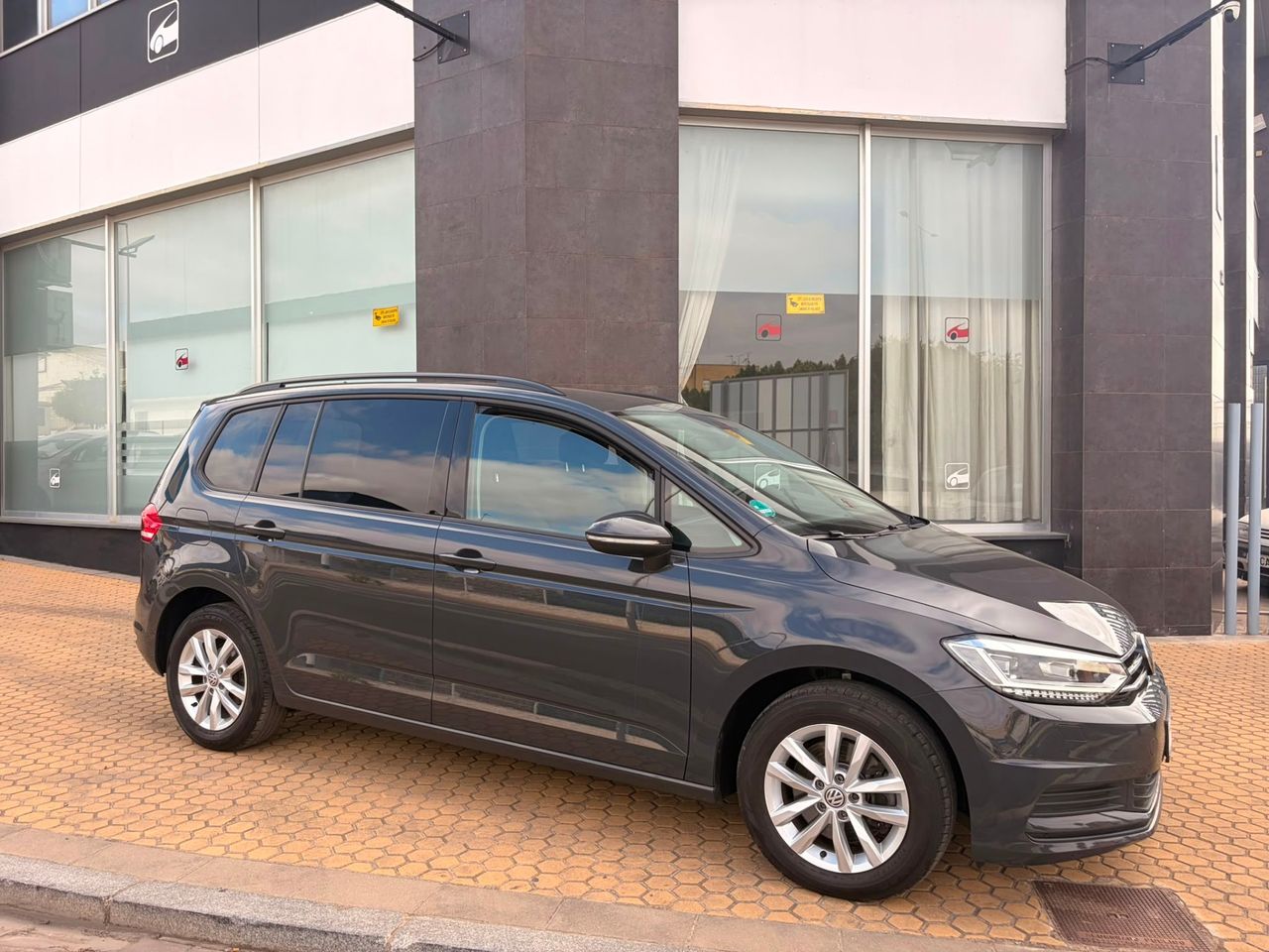 Volkswagen Touran Sport 2.0 TDI 110 kW - Foto 50