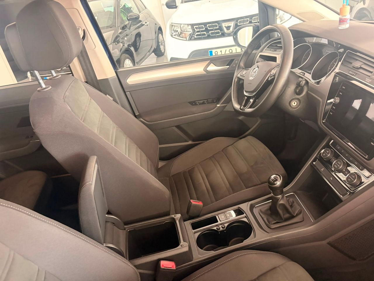 Volkswagen Touran Sport 1.6 TDI 85 kW - Foto 17