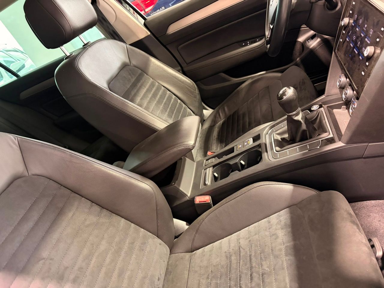 Volkswagen Passat Variant Advance 2.0 TDI BMT 110 kW - Foto 21