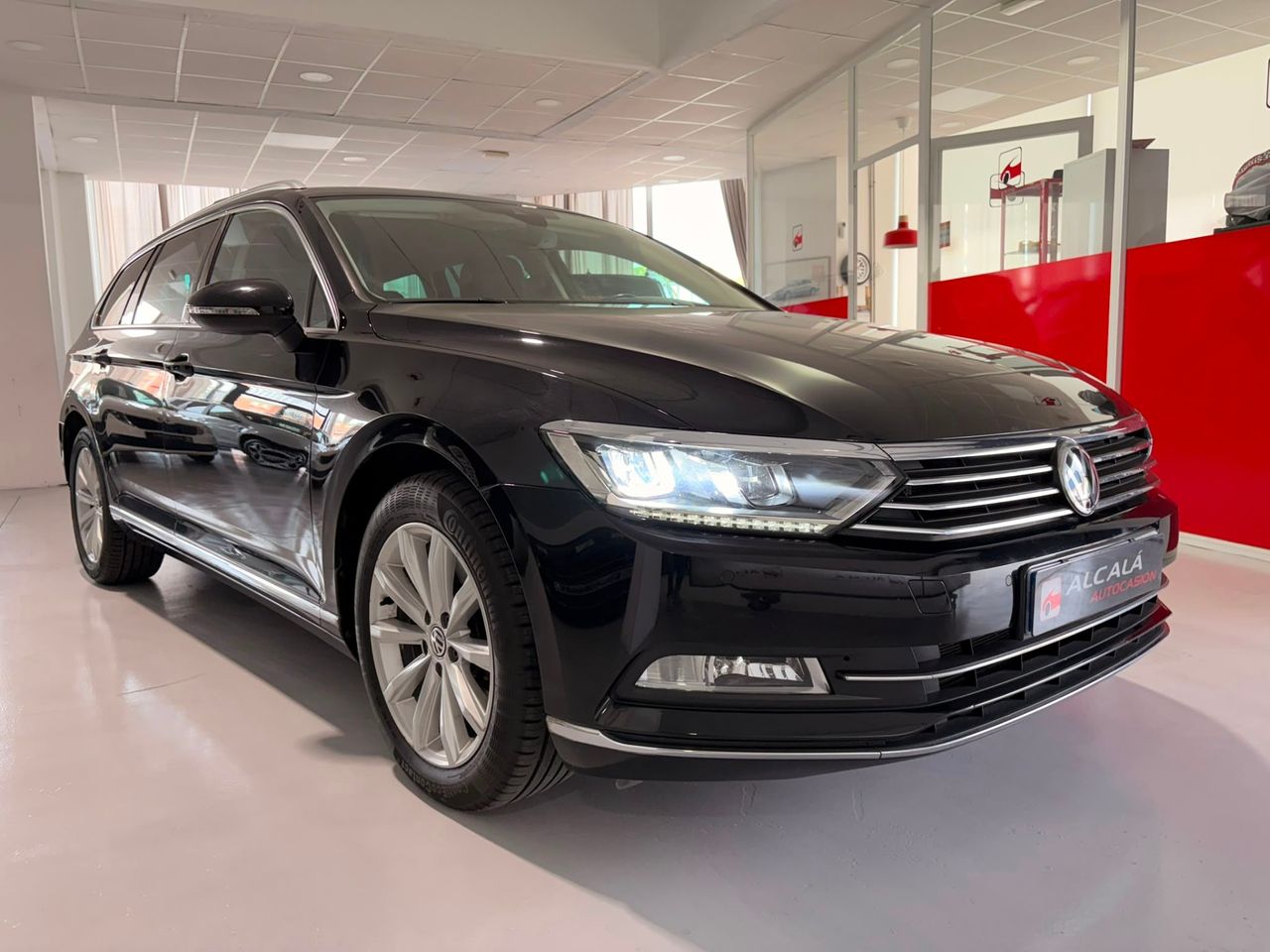 Volkswagen Passat Variant Advance 2.0 TDI BMT 110 kW - Foto 8