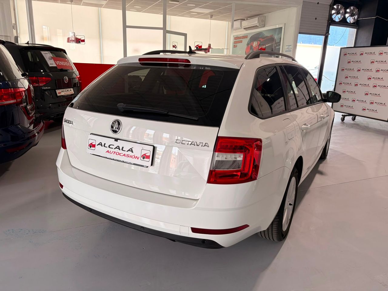 Skoda Octavia Combi 1.0 TSI 85 kW - Foto 27