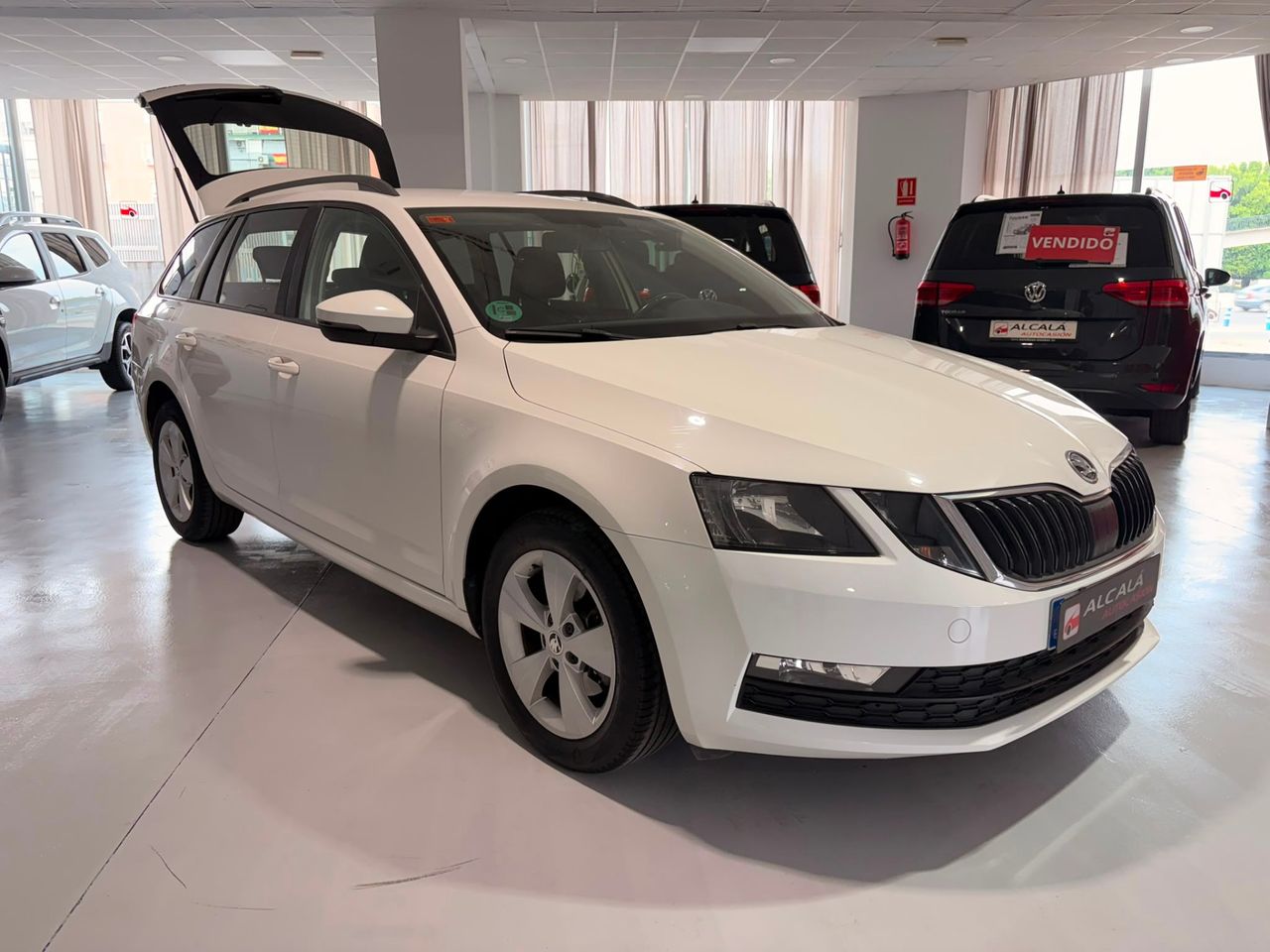 Skoda Octavia Combi 1.0 TSI 85 kW - Foto 12