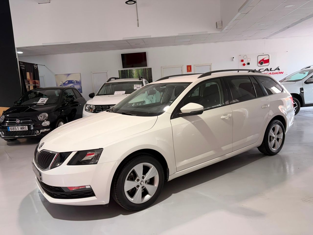 Skoda Octavia Combi 1.0 TSI 85 kW - Foto 4