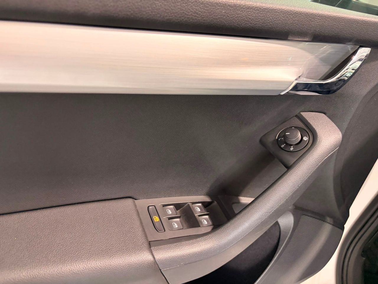 Skoda Octavia Combi 1.0 TSI 85 kW - Foto 26